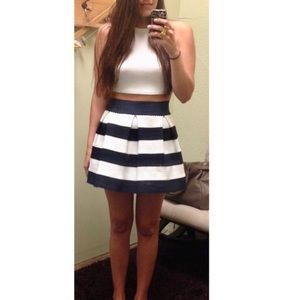 EUC! Honey Punch Bandage Navy & White Skirt
